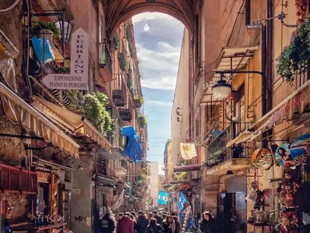 La Casetta In Centro Napoli Bagian luar foto